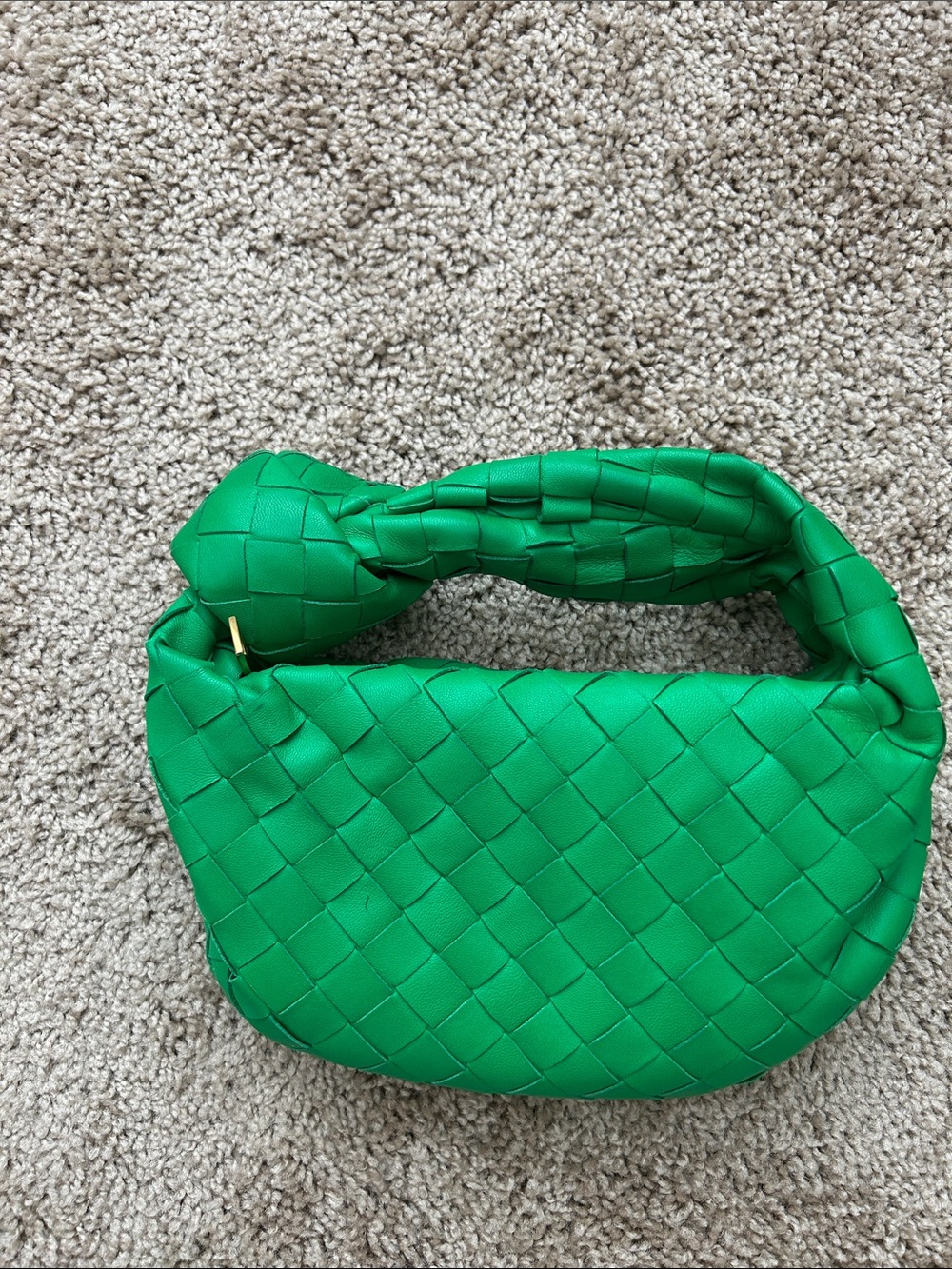 Bottega Veneta Knotted Intrecciato Hobo Bag in Bright Green.
NWOT
BEST OFFER - Picture 2 of 6